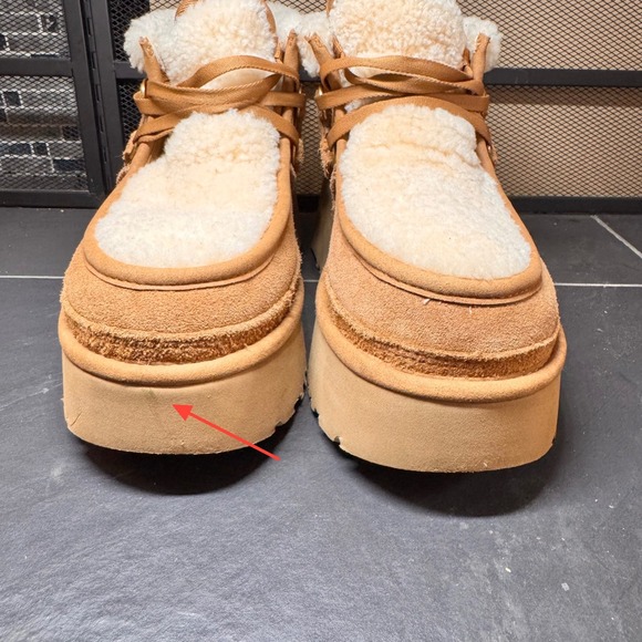 UGG Platform Classic New Heights Boots Womens Tan Suede Shearling Lined Size 9 - Picture 9 of 10
